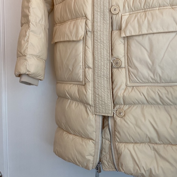 GAP beautiful, LIKE NEW, winter white parka size Medium - Picture 3 of 6